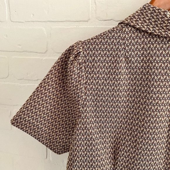 Vintage 1970s Handmade Button down Shirt Mod pleated short sleeve Cream Brown - Picture 7 of 10